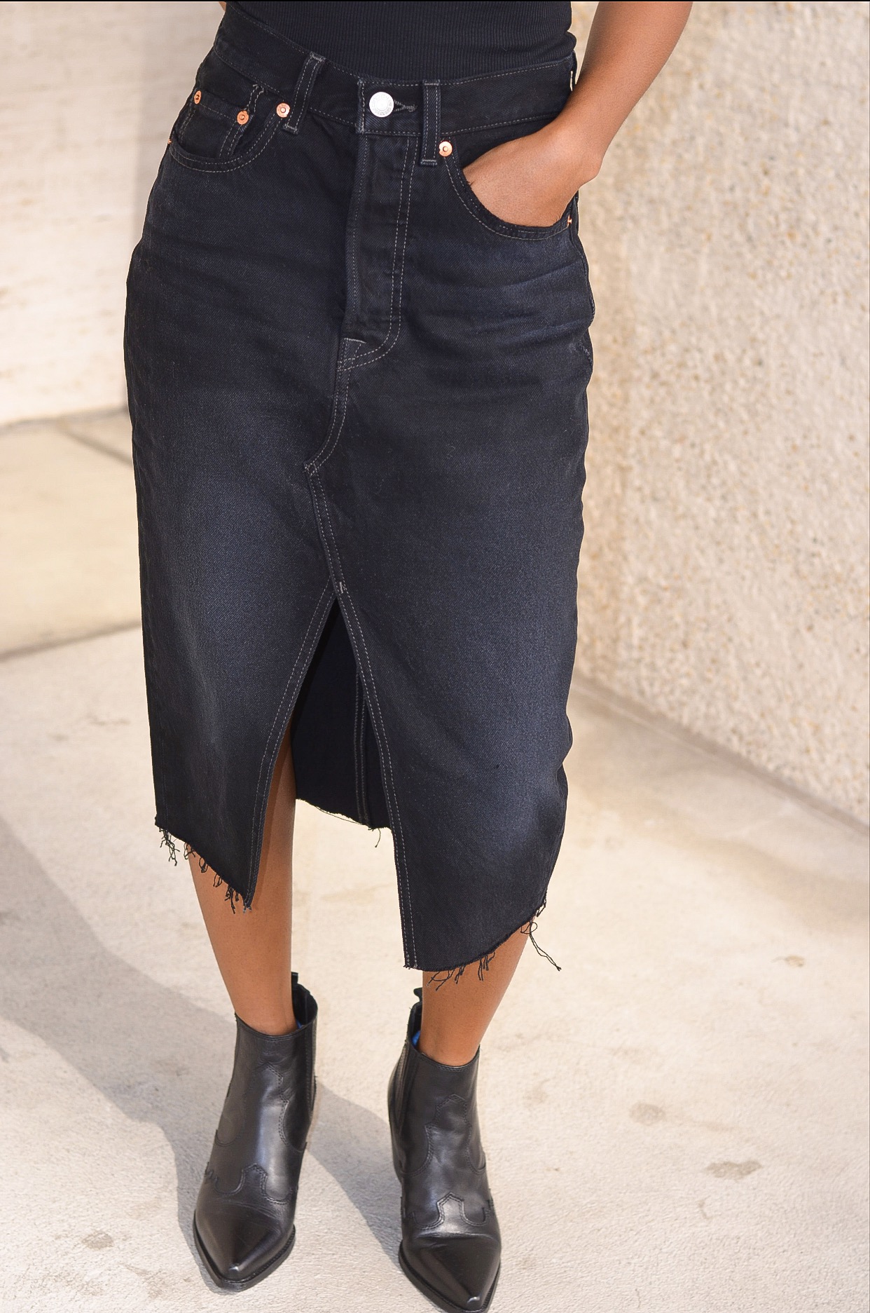 NYC Fashion Blogger Kamara Williams shares her best denim jeans styles for fall winter 2019