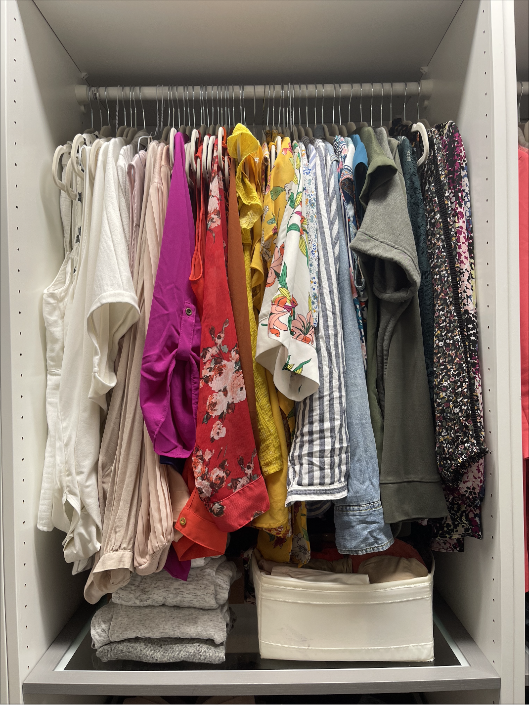 IN THING Shares their NEW stellar closet organizing Wardrobe Makeovers service.